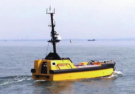 海上有艘小船描述已自动生成